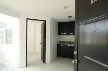 Gallery image 5 - unit entry and kitchenette