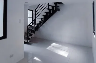 Interior photo (stairs)